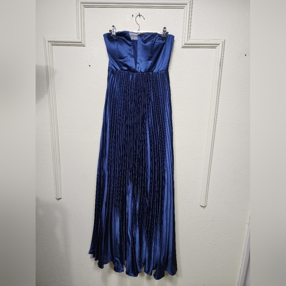 Lulus Perfected Elegance Navy Blue Satin Pleated Strapless Maxi Dress M Wedding - Picture 6 of 9